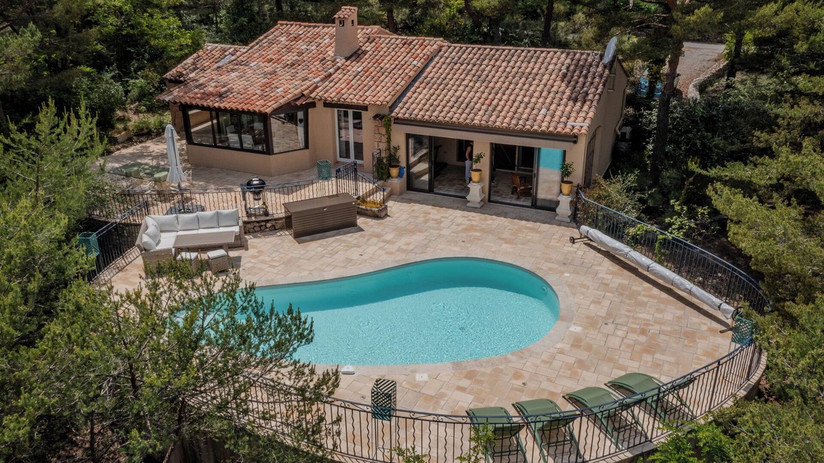 Tourtour Other | Mas Savino - Holidays in the village under the Provence sky