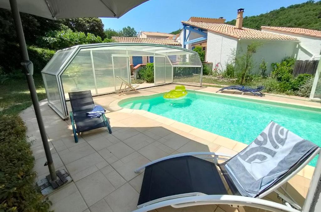 Camelas House | MAS VALLCROSA Chambre suite parentale avec jardin et piscine