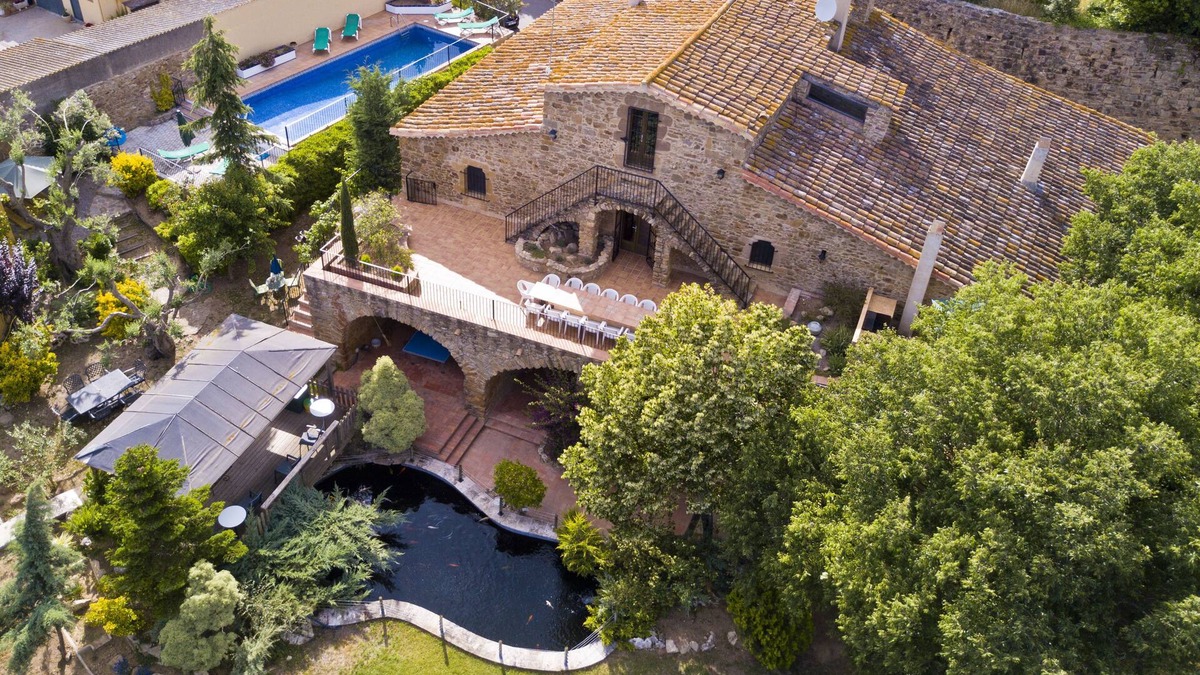 Ullastret House | Mascaros - beautiful, large house with own pool