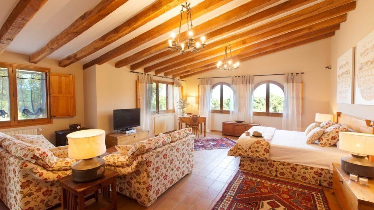 Tordera Villa | Masia Cal Agusti - Pool, Wifi, AC, large garden, own garden