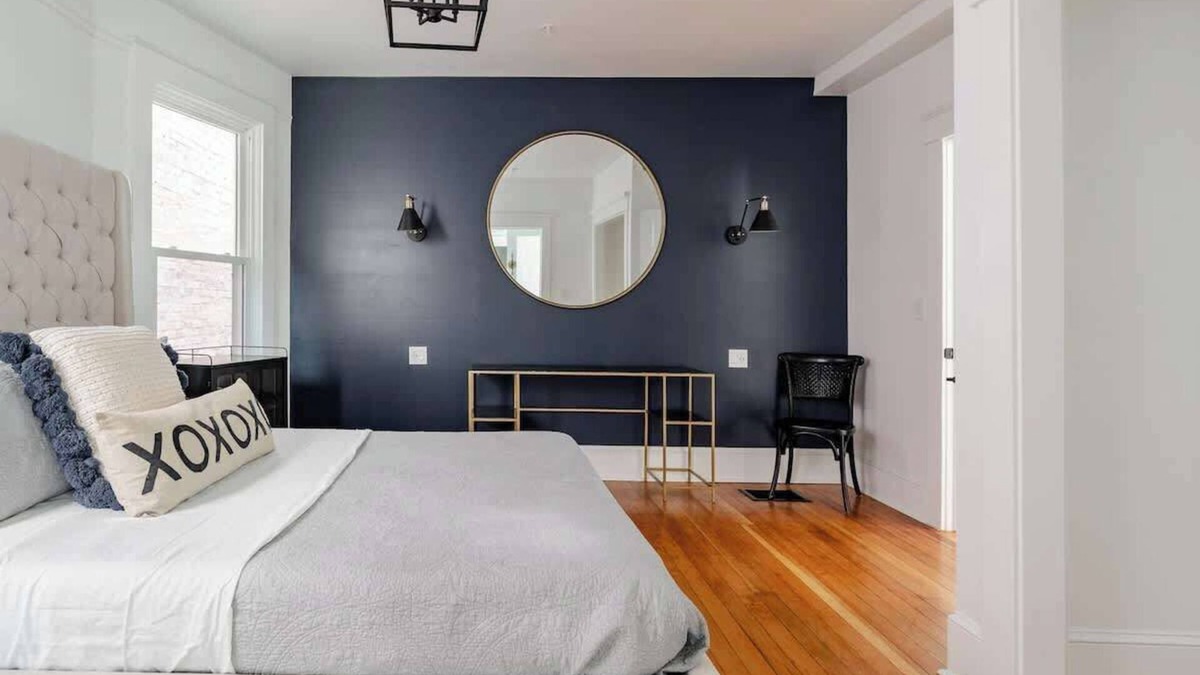 Goose Hollow House | Massive 7BR Nob Hill NW 23rd Sleeps 14