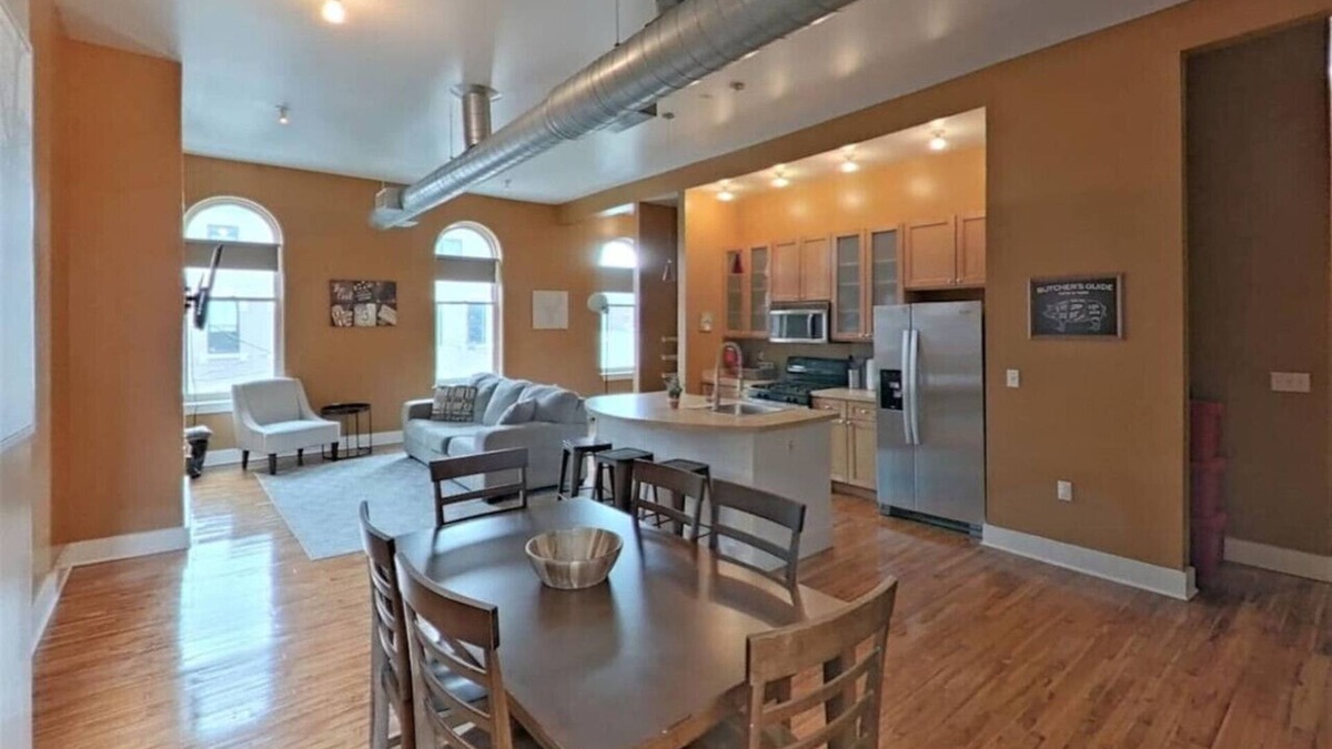 Over-the-Rhine House | Massive condo in the heart of the city!