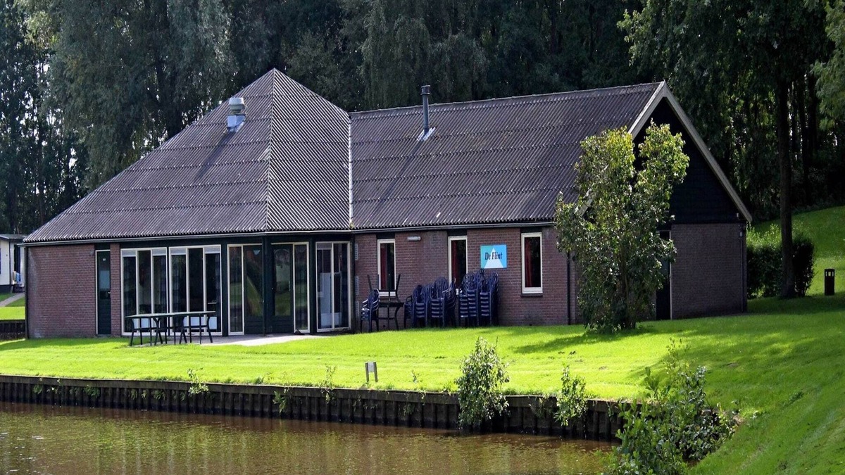 Gasselternijveen House | Massive Family Bungalow
