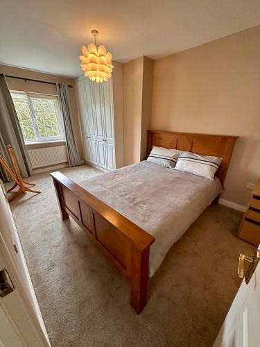 Navan House | Master bedroom with en-suite
