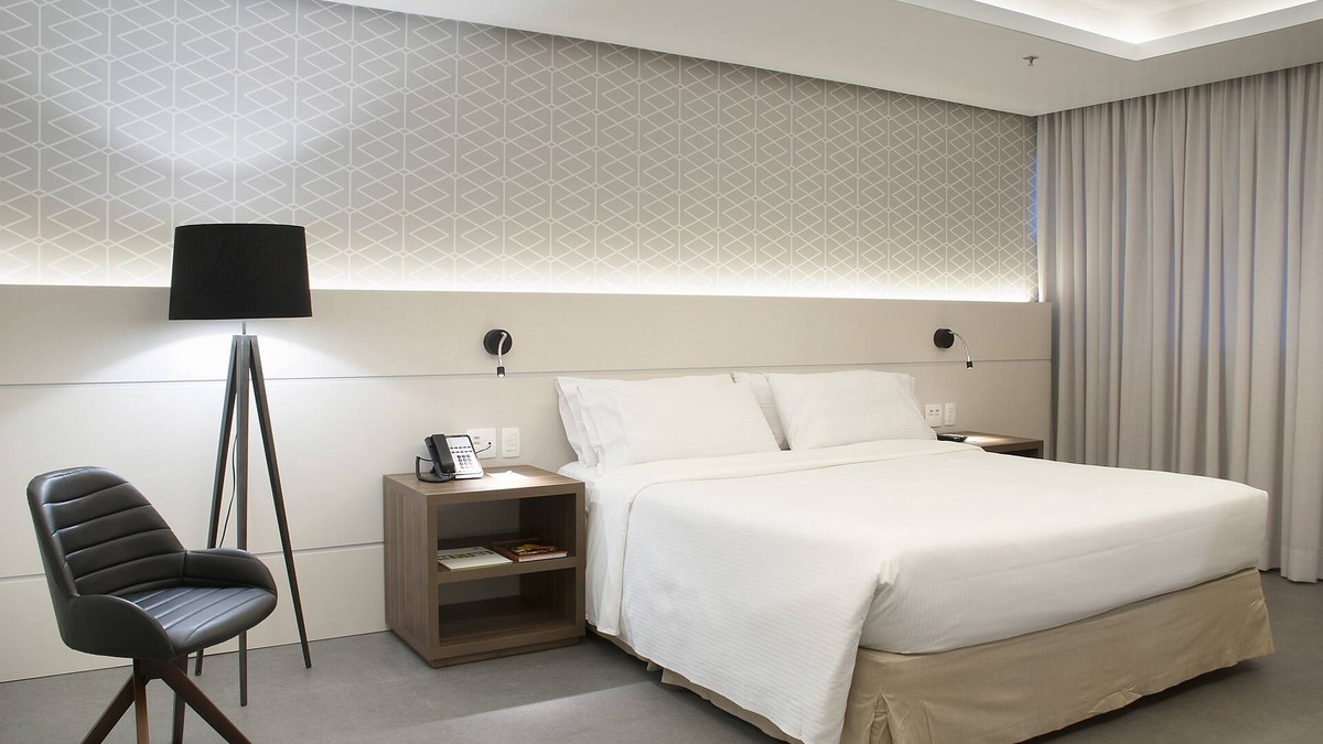 Mont'Serrat Hotel | Master Porto Alegre Hotel - Av Carlos Gomes, Proximo Consulado Americano