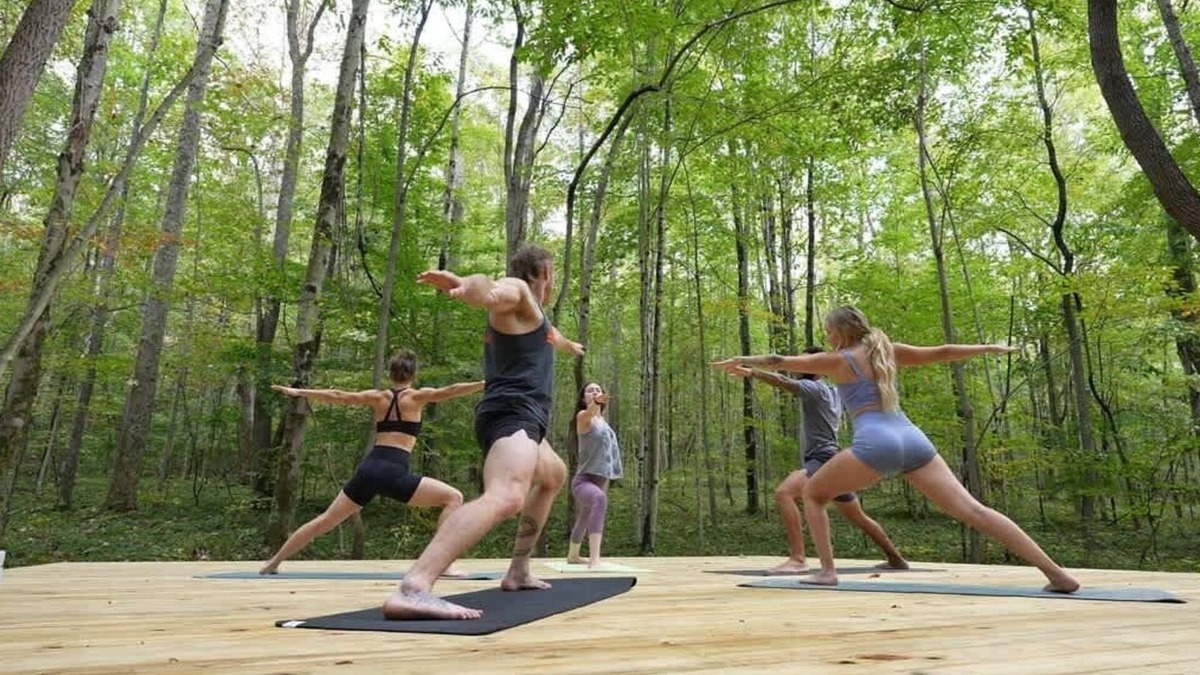 Laurelville Cabin | Master Sculptor's Art Lodge Retreat-Hocking Hills