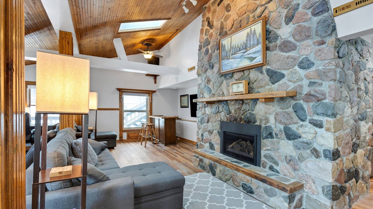 Smyrna House | Maston Lake Cottage:Paddle, Swim & Soak Up the Sun at This Summer Retreat!