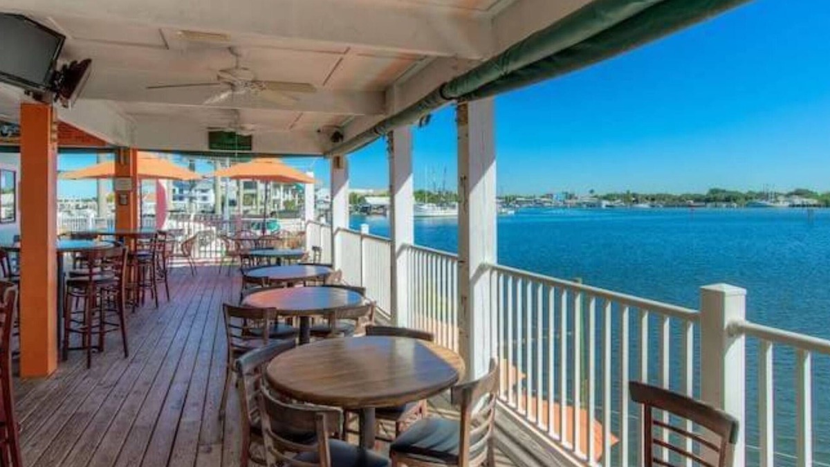 Fort Myers Beach Hotel | Matanzas Inn Bayside Resort and Marina