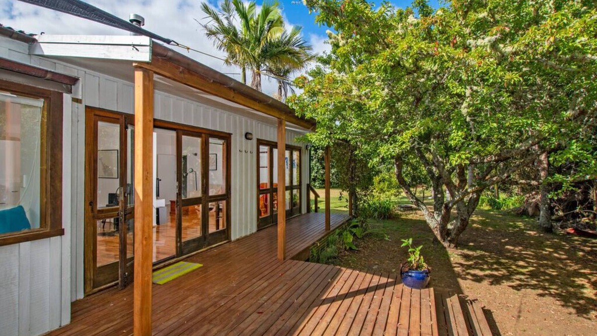 Matapouri Cottage | Matapouri Hideaway - Matapouri Holiday Home