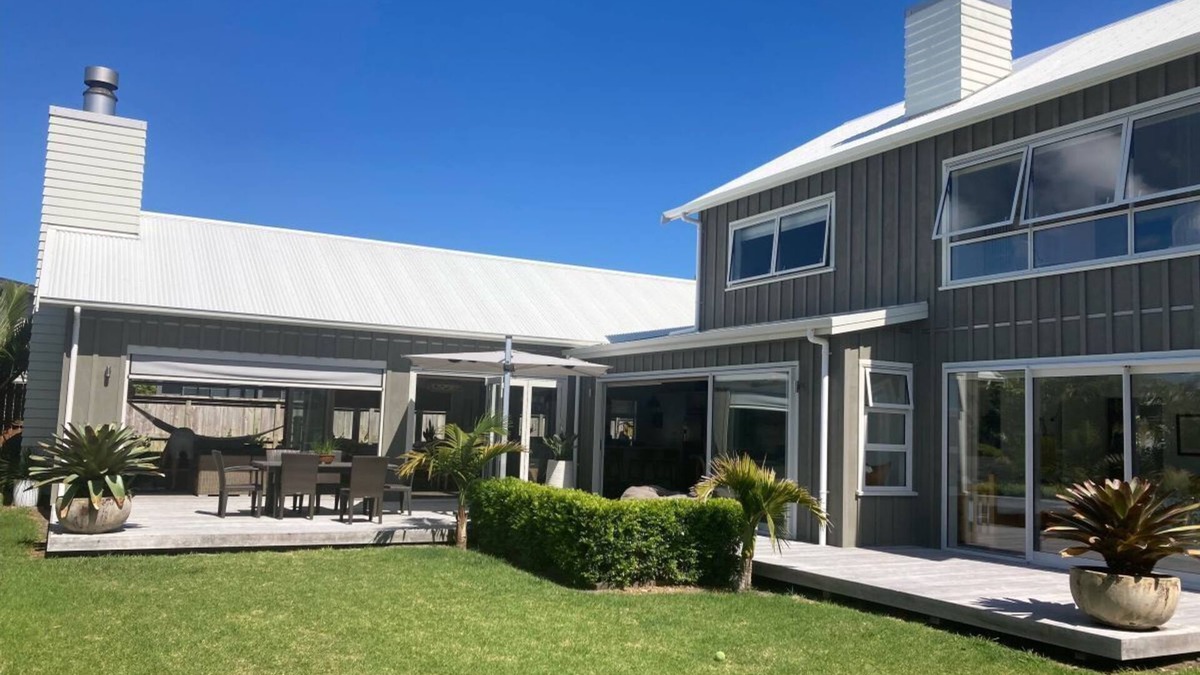 Matarangi House | Matarangi Beach Retreat