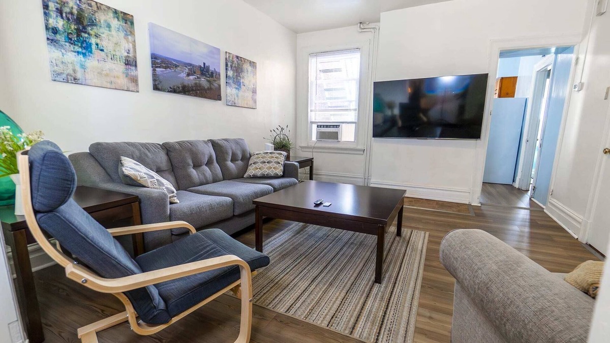 Bloomfield Apartment | Mathilda Street Trio - Stylish 2BR Apt