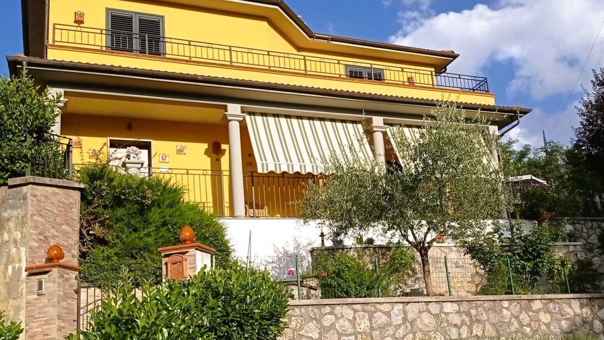 San Romano in Garfagnana Villa | Matilde, Villa, own pool, edge of village, walking distance of facilities