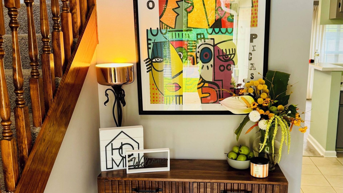Enterprise House | Matriarch Manor-Chic Comfort Near Base + Pool Access