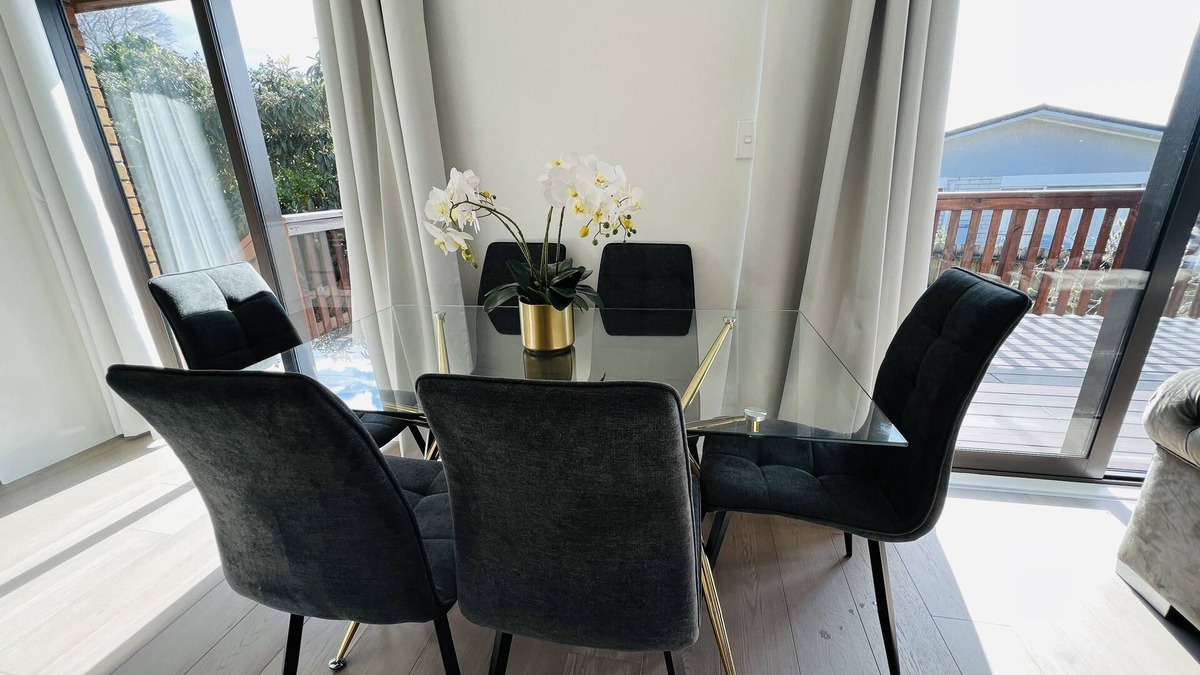 Auckland House | Matuhi Deluxe 2 bedrooms unit