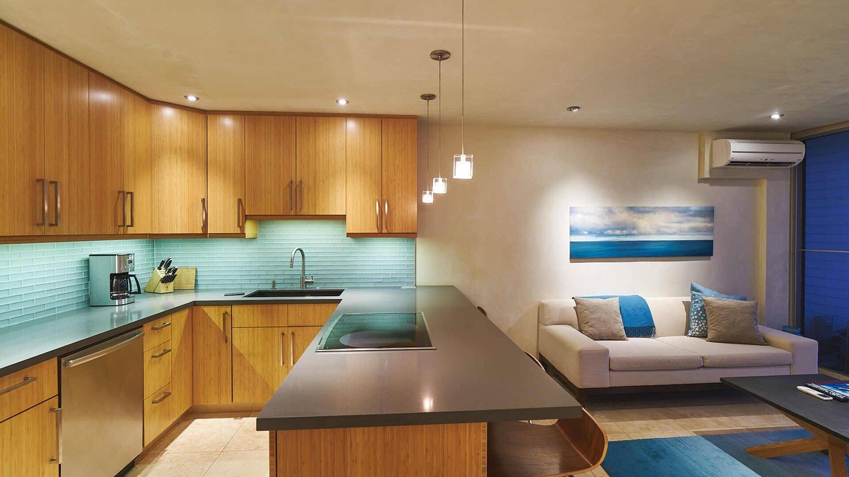 Kuau Condo | Maui Modern North Shore Beach Condo - Walk to Mamas Fish House! AC, Fast WiFi