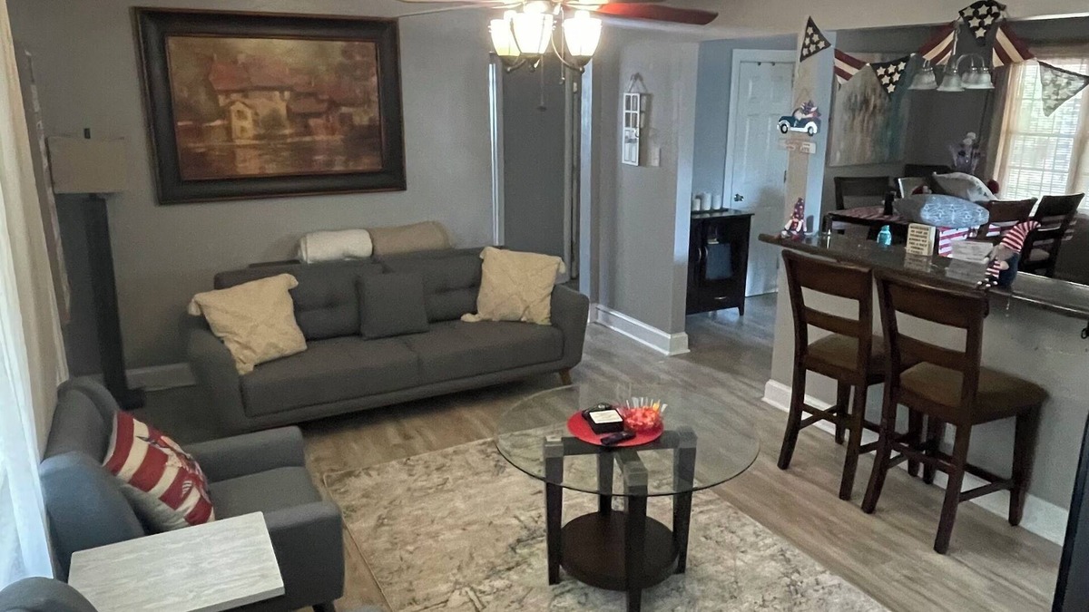Martinsville House | MaVa House