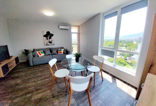 Studentski Grad Apartment | Maxim White Sofia Student City 1BDR apartment