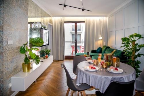 Old Town Apartment | Maya's Flats & Resorts 34 - Chmielna 73