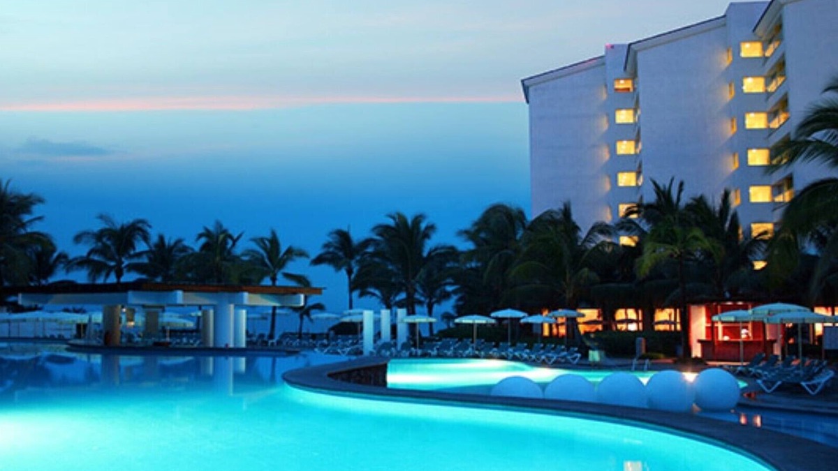 Isla Iguana House | Mayan Palace Puerto Vallarta