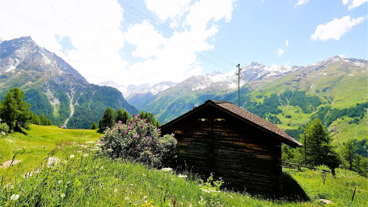 Evolene Ski Chalet | Mayen Motau - Retour à l'essentiel | La Forclaz
