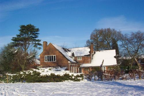 Little Kimble Bed & Breakfast | Mayertorne Cottage