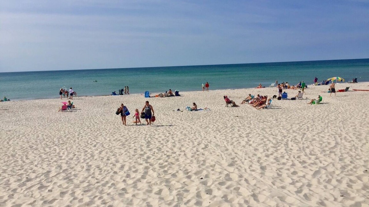 Dennis House | MAYFLOWER BEACH! Waterview Home with Central A/C Across from Mayflower Beach