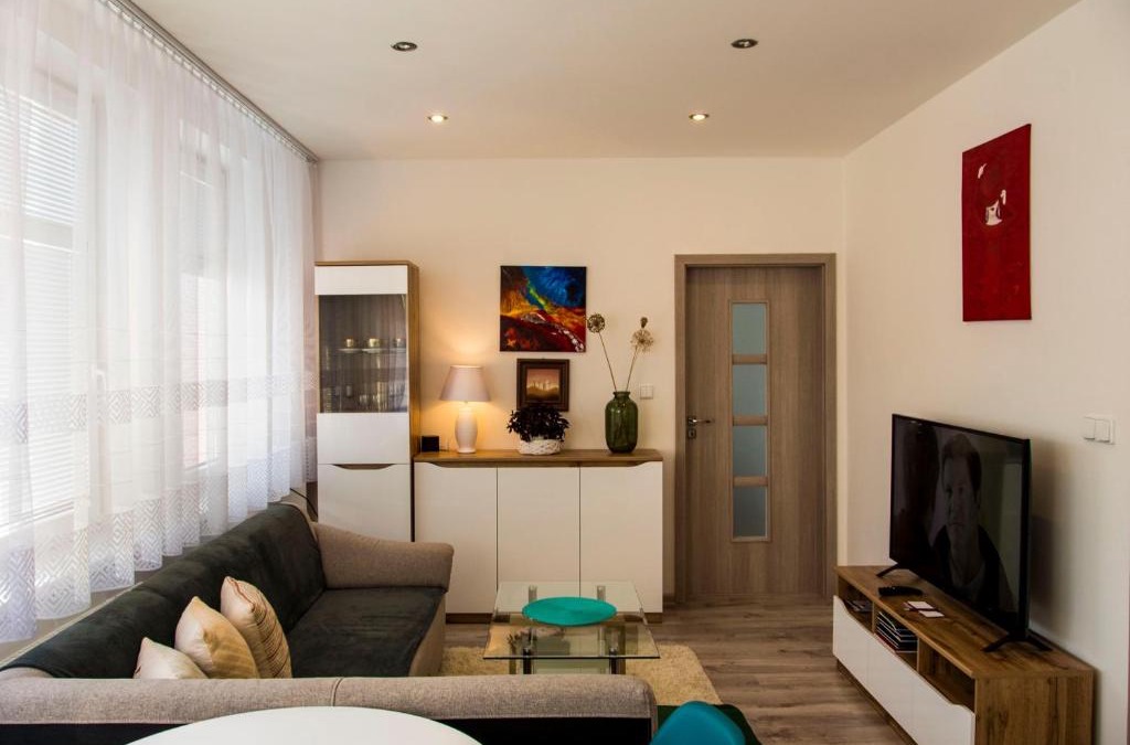 Liptovsky Mikulas Apartment | MAYTEX - ubytovanie v 46m2 apartmáne s balkónom