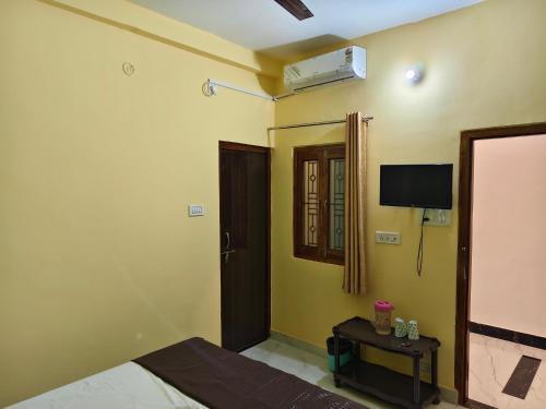 Sarnath House | MAYUR paying Guest house