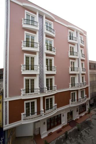 Cagaloglu Hotel | Maywood Hotel