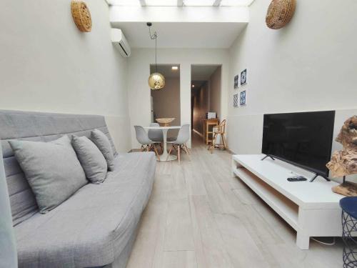 Badalona Apartment | Mazi Apartments Chic