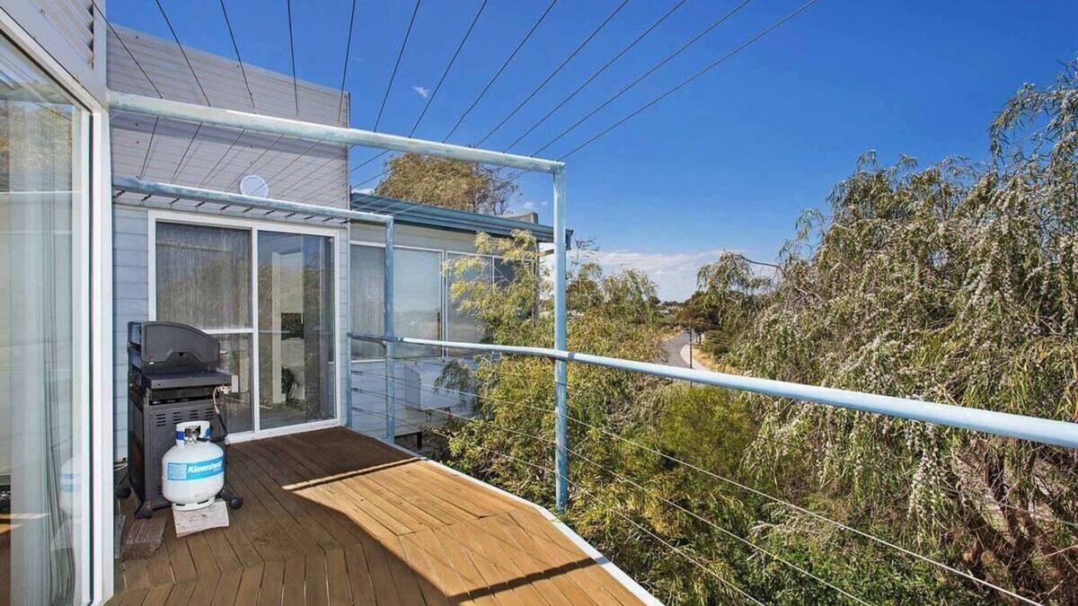 Binningup House | McCallum House - ocean views from every room