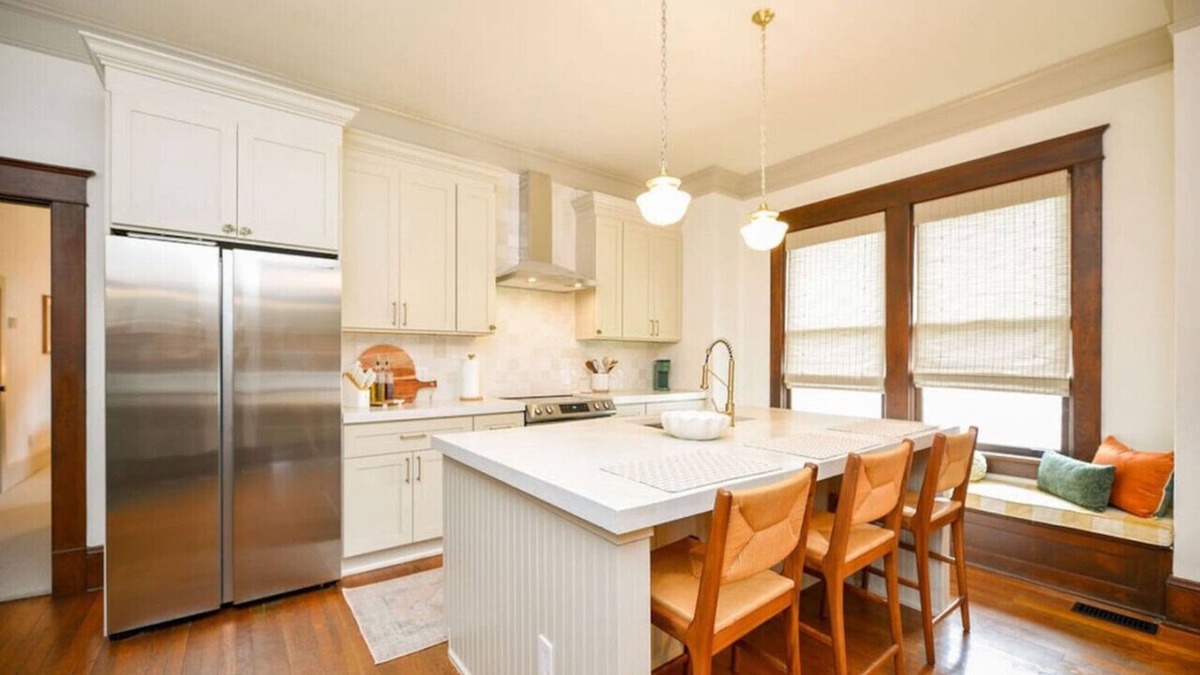Burlington Apartment | McCauley House A | Classic, Updated & Functional
