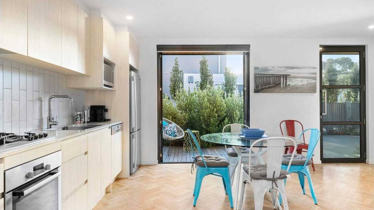 McCrae Villa | McCrae Beach Front Villa Unit 3