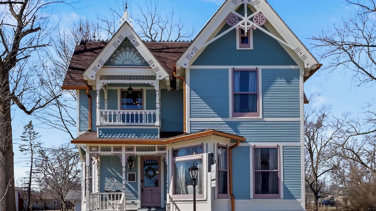 Rensselaer House | McKinley Manor - A Historic 1893 Victorian Gem
