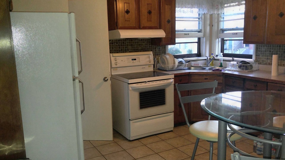 Hamilton House | McMaster Accommodations