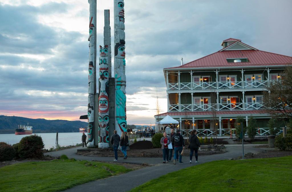 Carrolls Hotel | McMenamins Kalama Harbor Lodge