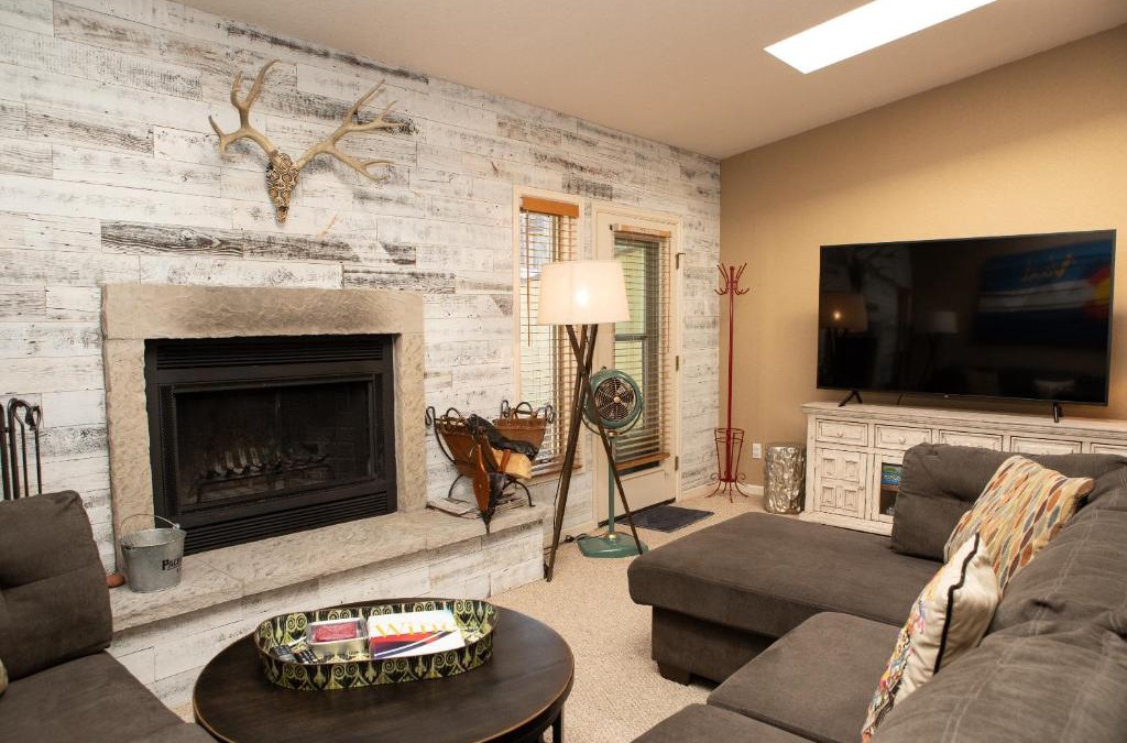 Intermountain Apartment | Meadow Creek Condominiums