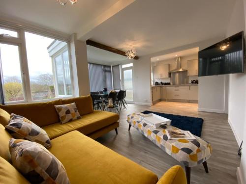 Stamford House | Meadow House