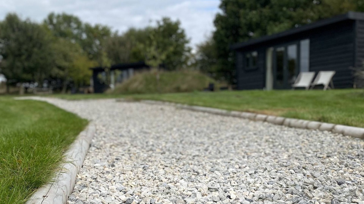 Foolow Cabin | Meadow View - (Bottom Cabin) - sleeps 2 guests in 1 bedroom