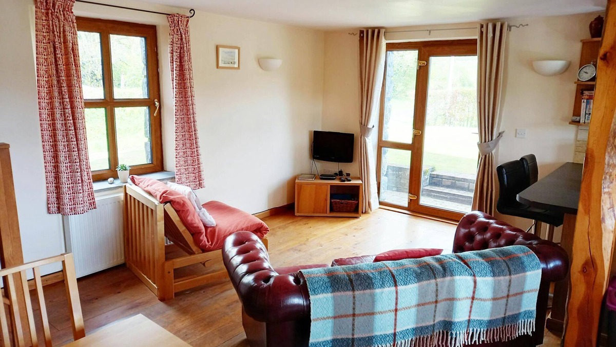 Narberth Cottage | Meadow View Cottage, Narberth