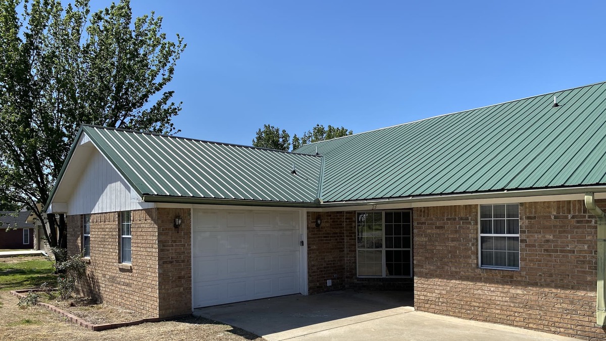 Heavener House | Meadowbrook LN Home