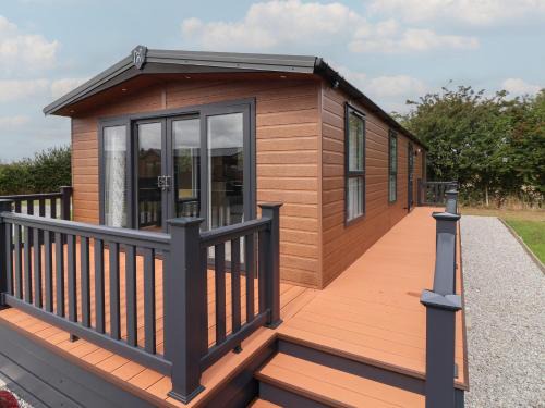Great Hatfield House | Meadows Park 3