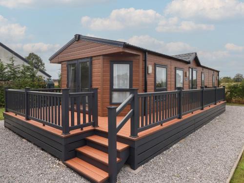 Great Hatfield House | Meadows Park 5