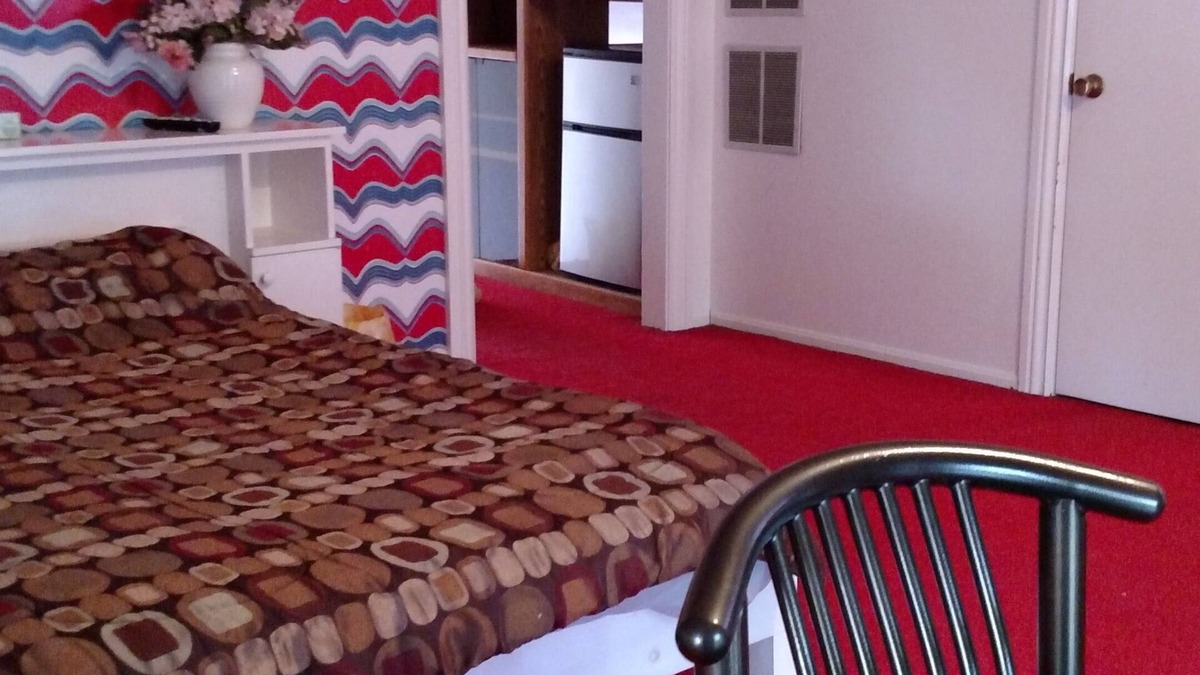 Mechanicsburg Apartment | Mechanicsburg One Of A Kind ATTIC GUEST ROOM Above Everything