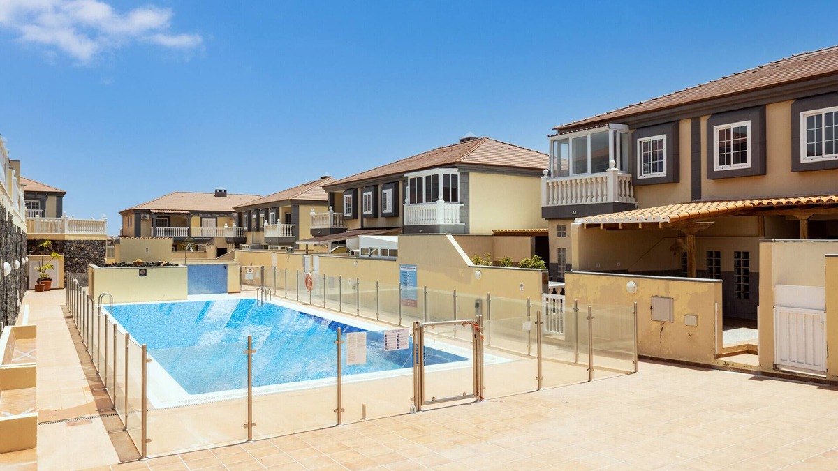Arenas del Mar House | Medano Beach