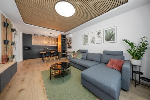 Old Town Apartment | Medená Luxe Residence - 2BR Old Town & Bratislava