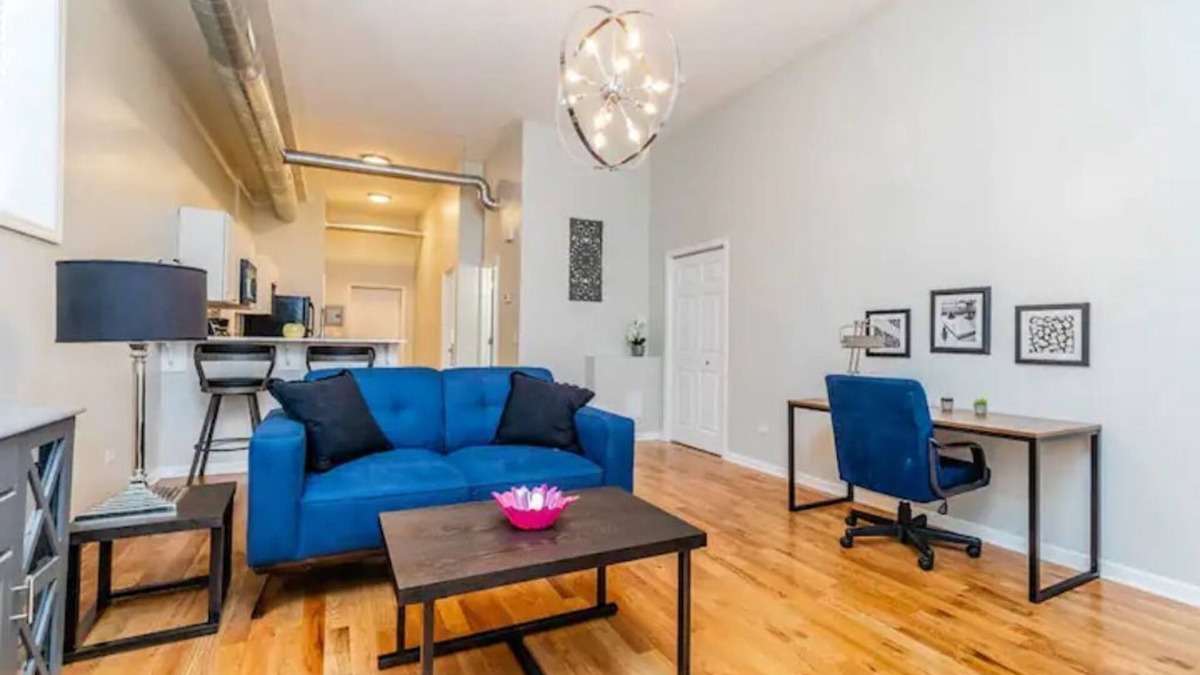 Tri-Taylor Apartment | Medical District Gem i