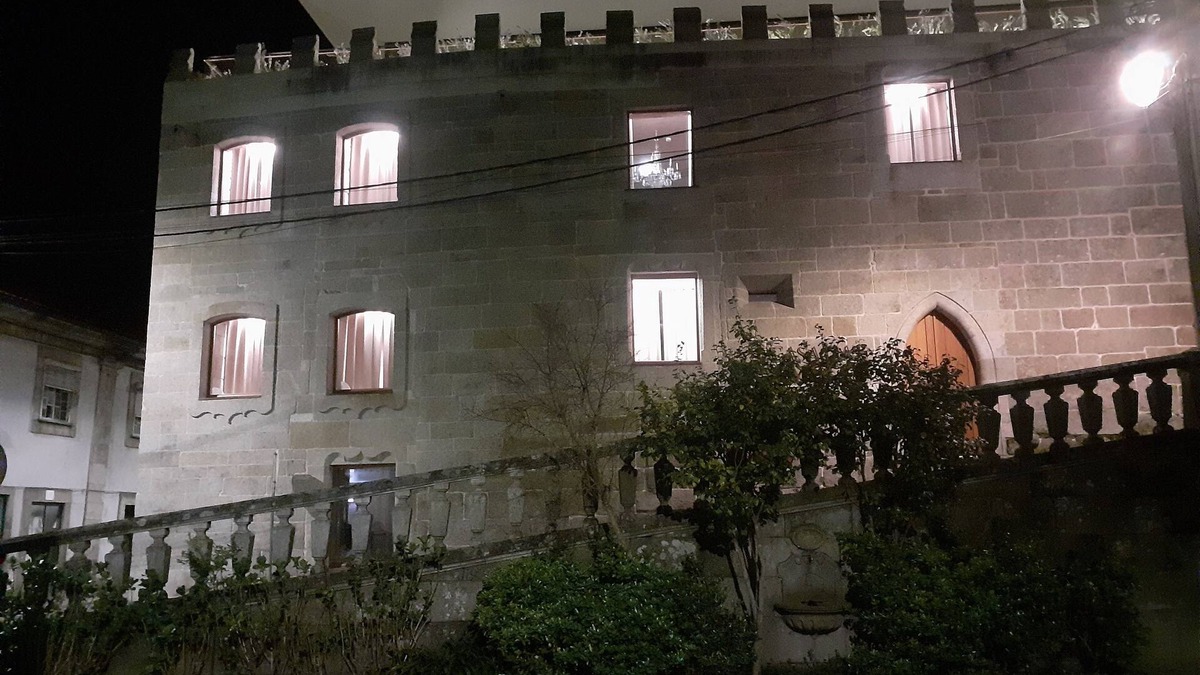 Sao Tiaguinho House | Medieval castle