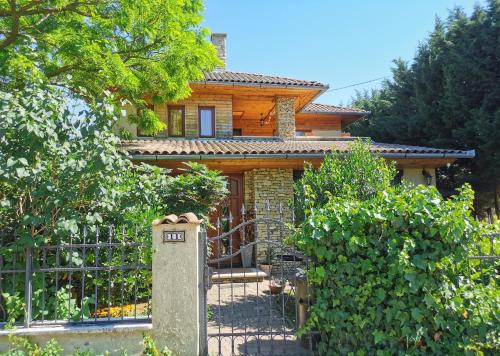 Balatonoszod House | Mediterrán Vendégház