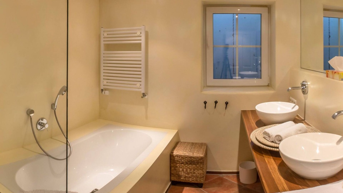 Kressbronn Apartment | Mediterranean Villa No: 2 with private whirlpool - 3 minutes to the beach